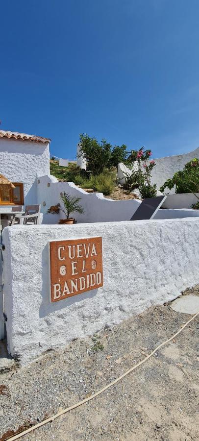 Cuevas Los Coloraos - El Bandido Villanueva de las Torres Esterno foto